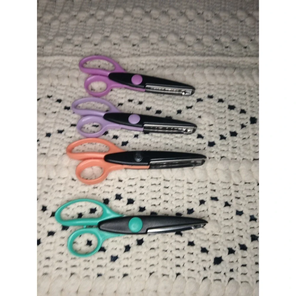 Lot 4 Fiskars Paper Edgers Scissors Scrapbook Cotton Candy Leaf Majestic Seagull